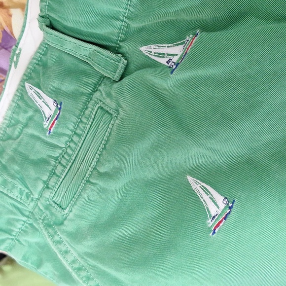Polo Ralph Lauren cotton flat front shorts - size 38 - green sailboats - Picture 8 of 8